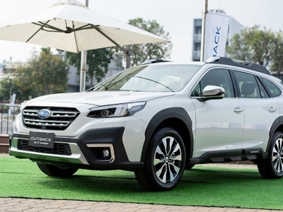 Giá xe Subaru Outback kèm tin khuyến mại mới nhất tháng 11/2025